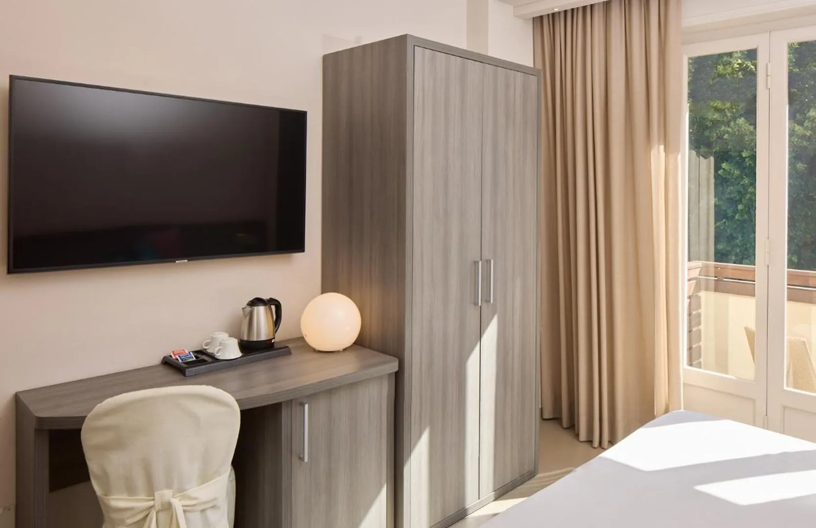Hotel Crystal Marina di Pietrasanta Italia